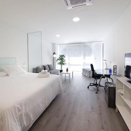 Pension T5 Donostia Suites San Sebastián Pokój zdjęcie