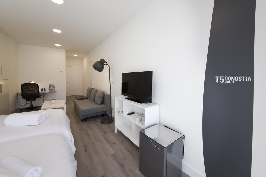 Pension T5 Donostia Suites San Sebastián Pokój zdjęcie